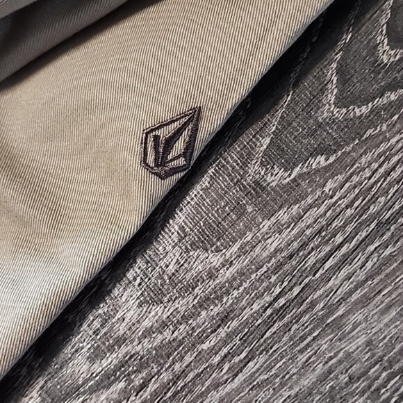 Volcom "Vmonty" khaki Pants - Picture 5 of 5